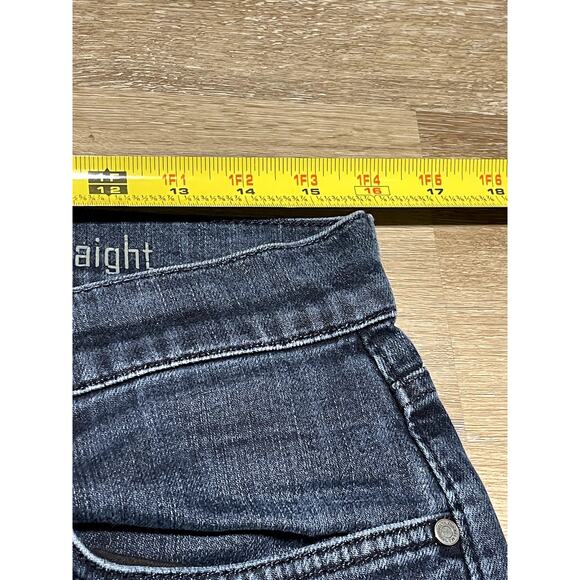 7 for all Mankind The Straight Womens 5 Pocket Jeans 32 Dark Wash Distressed EUC - Picture 13 of 16